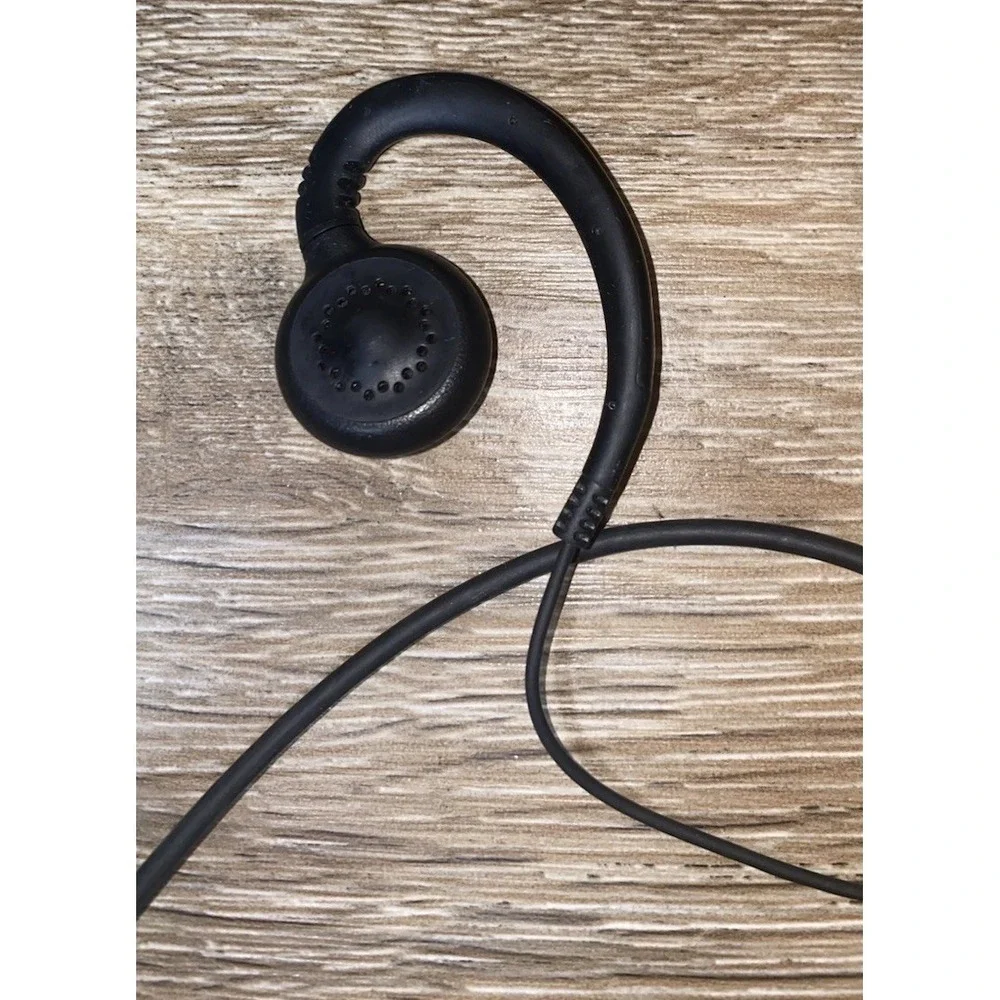 Motorola HKLN4604B Swivel Earpiece w/ Push-to-Talk, Slim